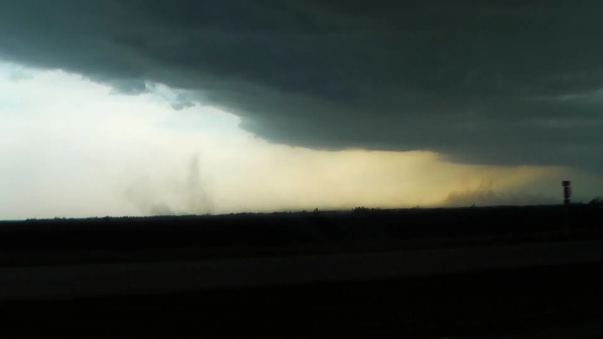 Gustnado west of Topeka